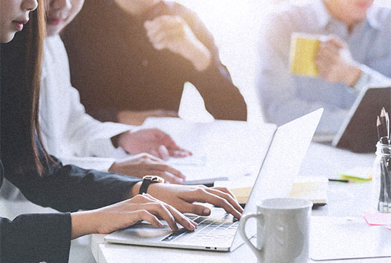 社内様子 イメージ